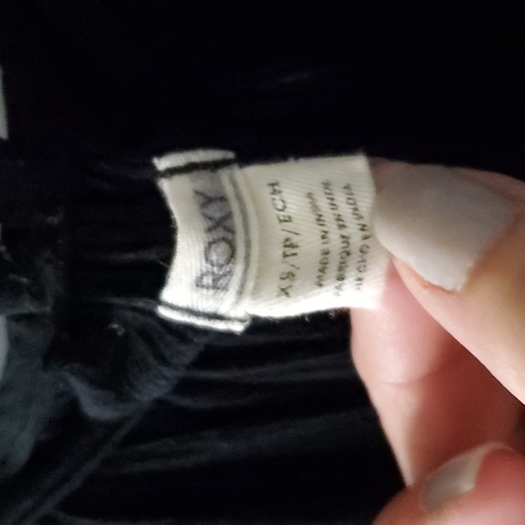 EUC ROXY TOP, COVER UP or DRESS BLACK XS $25 or 3 for $50 - Picture 4 of 6